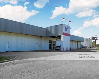 Photo 2 of Vault Self Storage - 11601 Coursey Blvd, Baton Rouge, LA