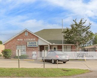 Photo 3 of Square Space Storage - 12850 Florida Blvd, Baton Rouge, LA