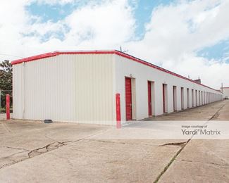 Photo 2 of Storage Rentals of America - 9530 Dawnadele Avenue, Baton Rouge, LA
