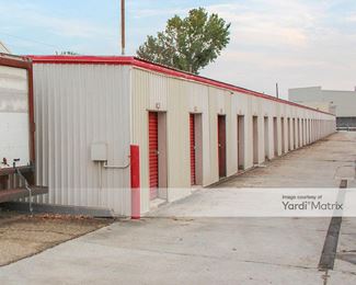 Photo 4 of Storage Rentals of America - 9530 Dawnadele Avenue, Baton Rouge, LA