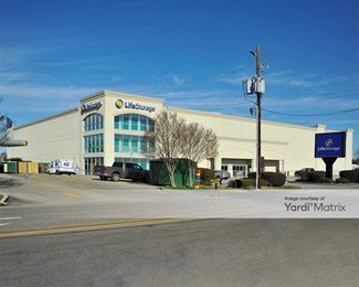 Photo 3 of Storage Center, The - 3293 Balis Drive, Baton Rouge, LA