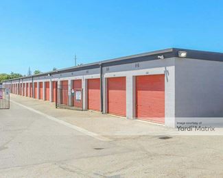 Photo 3 of US Storage Centers - 111 30th Street, Bakersfield, CA