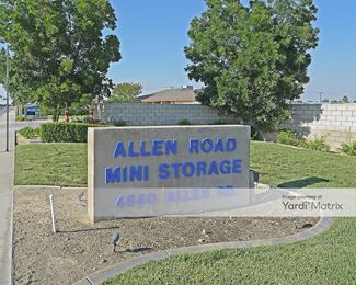 Photo 4 of Stor It Self Storage - 4840 Allen Road, Bakersfield, CA