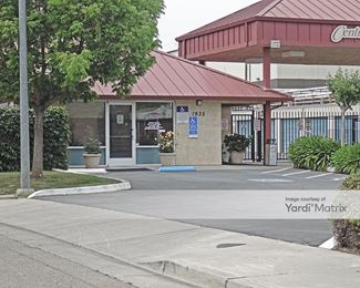 Photo 2 of SecurCare Self Storage - 1935 South Stockton Street, Lodi, CA
