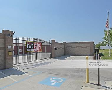 Storage Units for Rent available at 120 South Beech Avenue, Shafter, CA 93263