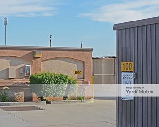 Photo 3 of Derrel-s Mini Storage - 7467 North Cedar Avenue, Fresno, CA