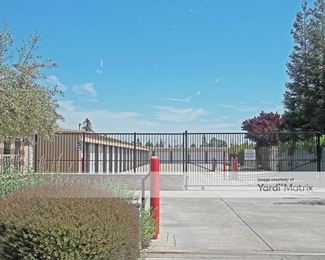 Photo 4 of Cluff  Storage - 740 North Cluff Avenue, Lodi, CA