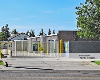 Photo 4 of Extra Space Storage - 1540 West Yosemite Avenue, Manteca, CA