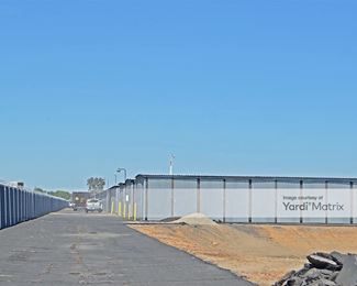Photo 4 of Derrel-s Mini Storage - 4783 North Golden State Blvd, Fresno, CA