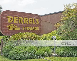 Photo 2 of Derrel-s Mini Storage - 2801 Columbus Street, Bakersfield, CA