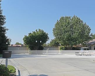 Photo 3 of Derrel-s Mini Storage - 9801 White Lane, Bakersfield, CA