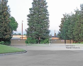 Photo 4 of Derrel-s Mini Storage - 5000 Ashe Road, Bakersfield, CA