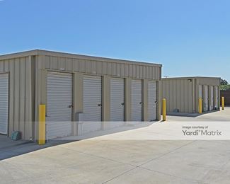 Photo 5 of Mid Valley Storage - 15323 East Noble Avenue, Visalia, CA