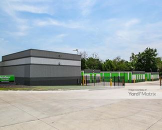 Photo 3 of Extra Space Storage - 5970 Centennial Circle, Florence, KY