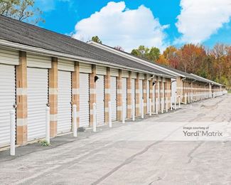 Photo 4 of Redi Storage - 7946 Darrow Road, Hudson, OH