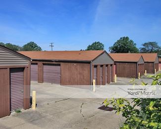 Photo 2 of We-Store - 1381 East 276th Street, Euclid, OH
