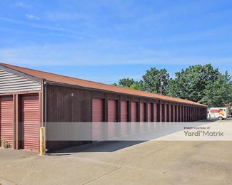 Photo 4 of We-Store - 1381 East 276th Street, Euclid, OH