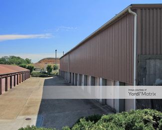 Photo 5 of We-Store - 1381 East 276th Street, Euclid, OH