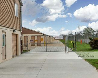 Photo 3 of SpareBox Storage - 1534 Lowell Street, Elyria, OH