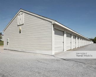 Photo 2 of Home-Business Storage - 204 5th Avenue, Chardon, OH