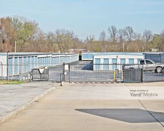 Photo 2 of Southside Storage - 804 South Reavis Road, Claremore, OK