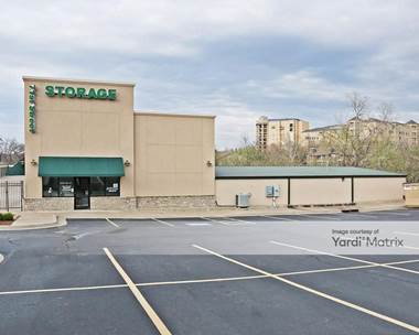 Storage Units for Rent available at 5707 East 71st Street, Tulsa, OK 74136