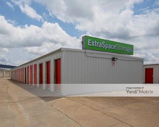 Photo 2 of Extra Space Storage - 6590 East Skelly Drive, Tulsa, OK