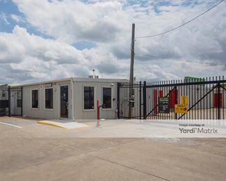 Photo 3 of Extra Space Storage - 6590 East Skelly Drive, Tulsa, OK