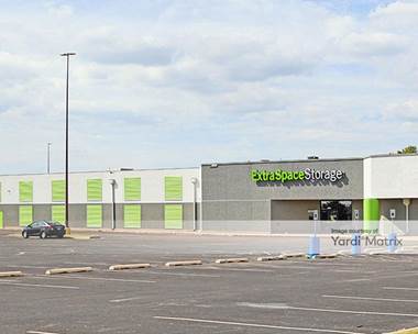 Storage Units for Rent available at 14009 East 21st Street, Tulsa, OK 74134