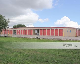 Photo 4 of Avid Storage - 1951 Rodd Field Road, Corpus Christi, TX