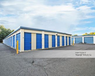 Photo 2 of Columbia Self Storage - 1025 US-206, Bordentown, NJ