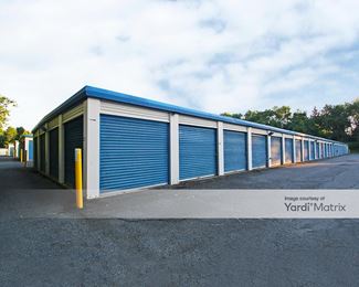 Photo 4 of Columbia Self Storage - 1025 US-206, Bordentown, NJ