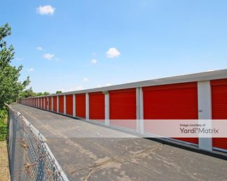 Photo 4 of Public Storage - 4351 Route 130 South, Edgewater Park, NJ