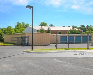 Photo 3 of We-Store - 856 Sicklerville Road, Williamstown, NJ