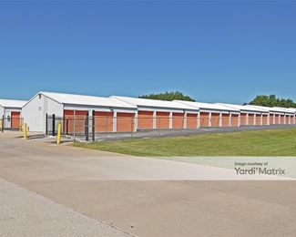 Photo 4 of StorageMart - 24610 East US Highway 50, Lee's Summit, MO