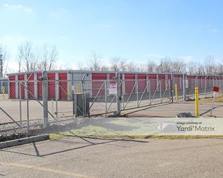 Photo 2 of Storage Rentals of America - 999 West Silver Lake Road, Fenton, MI