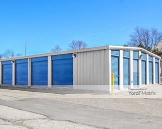 Photo 5 of Storage Rentals of America - 999 West Silver Lake Road, Fenton, MI