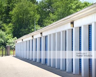 Photo 4 of Pirates Cove Self Storage - 250 South Bedford Road, Battle Creek, MI