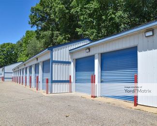Photo 5 of Pirates Cove Self Storage - 250 South Bedford Road, Battle Creek, MI