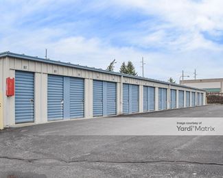 Photo 3 of National Storage - 7286 Grand River, Brighton, MI