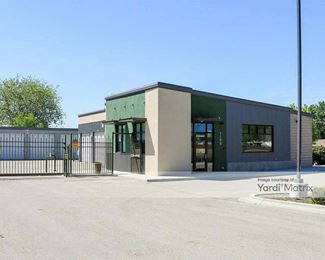 Photo 3 of StorageMart - 1100 South Five Mile Road, Boise, ID