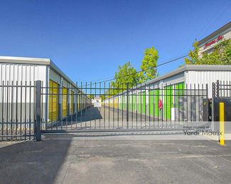 Photo 2 of Extra Space Storage - 6104 South Transit Road, Lockport, NY