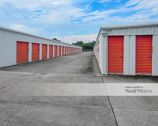 Photo 3 of Burbank Mini Storage - 9425 Burbank Drive, Baton Rouge, LA