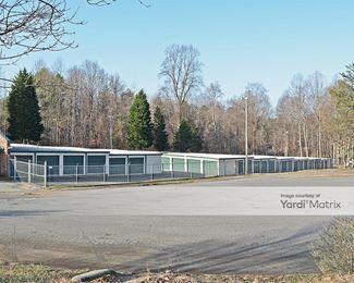 Photo 5 of American Flag Self Storage - 7607 Northpoint Court, Winston-Salem, NC