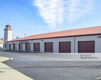 Photo 2 of Stor Place Self Storage - 1615 Charlotte Avenue, Nashville, TN