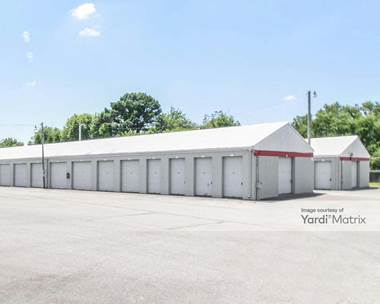 Storage Units for Rent available at 1304 5th Avenue West, Springfield, TN 37172