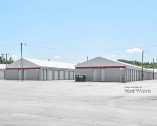Photo 5 of Storage Rentals of America - 1304 5th Avenue West, Springfield, TN