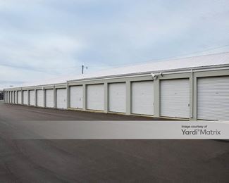 Photo 4 of Storage Rentals of America - 425 22nd Avenue East, Springfield, TN