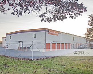 Photo 3 of Public Storage - 122 Saxon Avenue, Bay Shore, NY