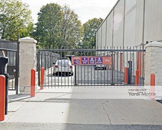 Photo 4 of Public Storage - 285 Peninsula Blvd, Hempstead, NY